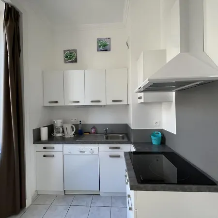 Apartment Avec Apercu Et Piscine Aux Sables-d'olonne - Fr-1-485-137 Les Sables-d'Olonne
